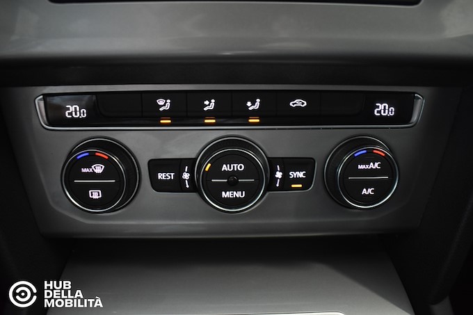 VOLKSWAGEN Passat Business Alltrack 2.0 TDI 190 CV 4MOTION DSG Exec.BMT
